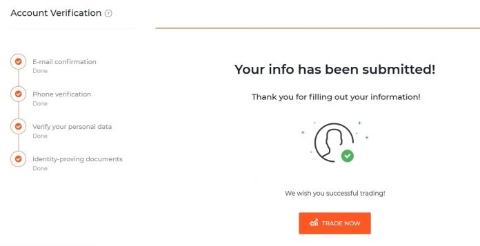 Hoàn thành tất cả các bước để xác minh tài khoản của bạn với IQ Option